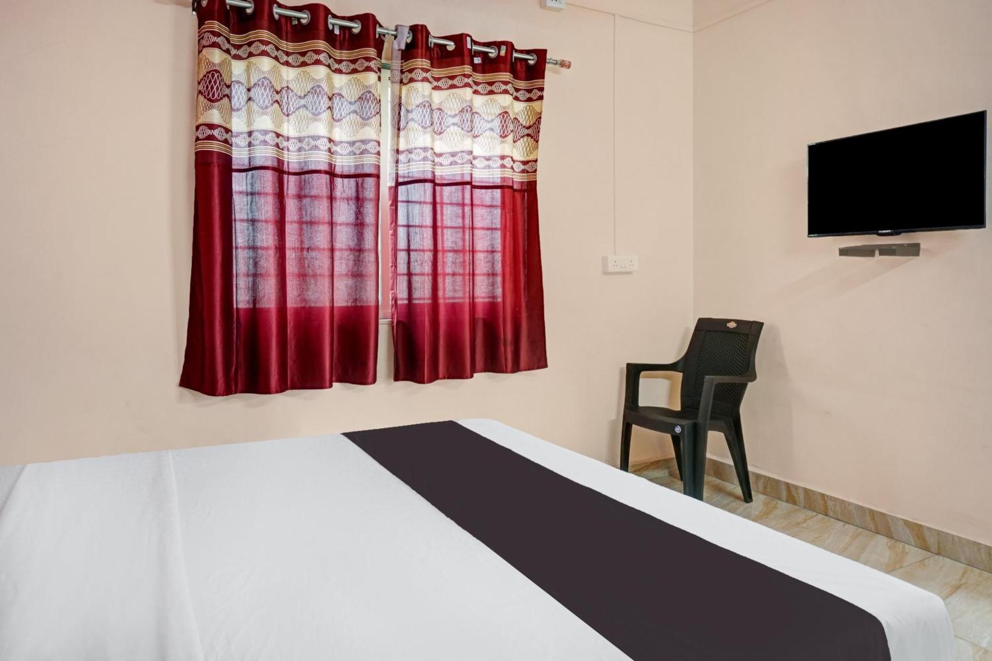 Hotel O Sky 7 Lodge Pimpalwandi Bagian luar foto