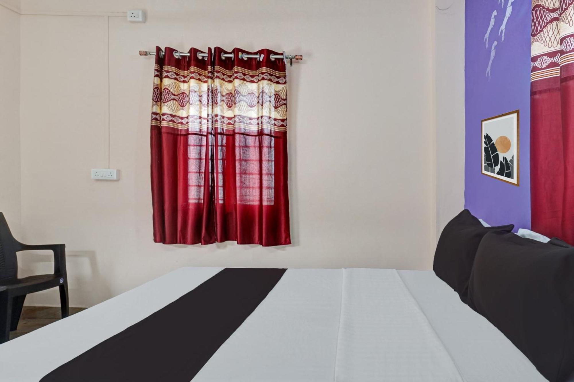 Hotel O Sky 7 Lodge Pimpalwandi Bagian luar foto